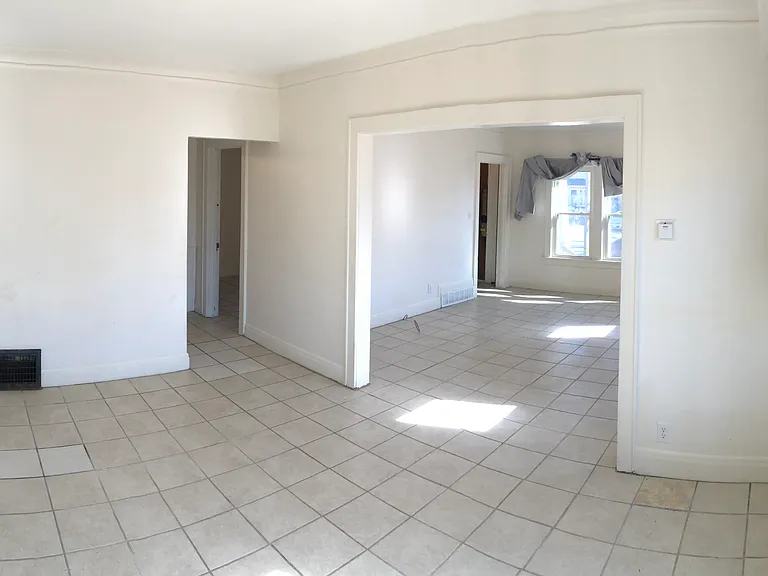 3843 N Vel R Phillips Ave — Photo 29