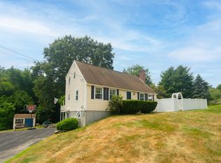 96 Red Gate Rd, Tyngsboro, MA 01879