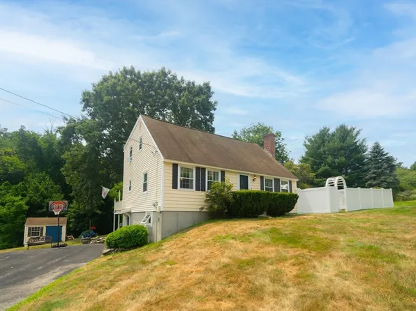 96 Red Gate Rd, Tyngsboro, MA 01879