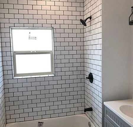 3rd image of 541 W 46th St #1/2