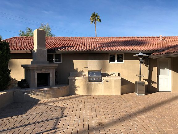 3rd image of 4037 E Montebello Ave