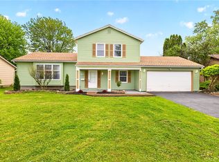 130 Troutbeck Ln, Rochester, NY 14626