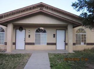 570 S 1st St, Kerman, CA 93630