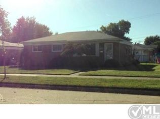 29263 Malvina Dr, Warren, MI 48088