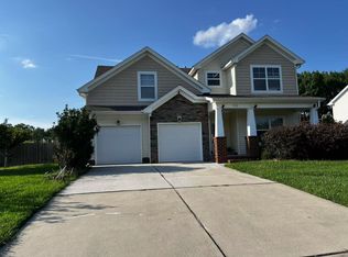 912 Garden Tree Rd, Chesapeake, VA 23322