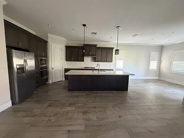 4 bed, 2137 sqft, $3,495 — Photo 3