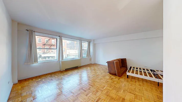 Rented by Bond New York | media 1