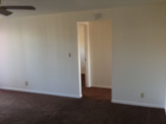 3rd image of 1420 Benton St APT 4