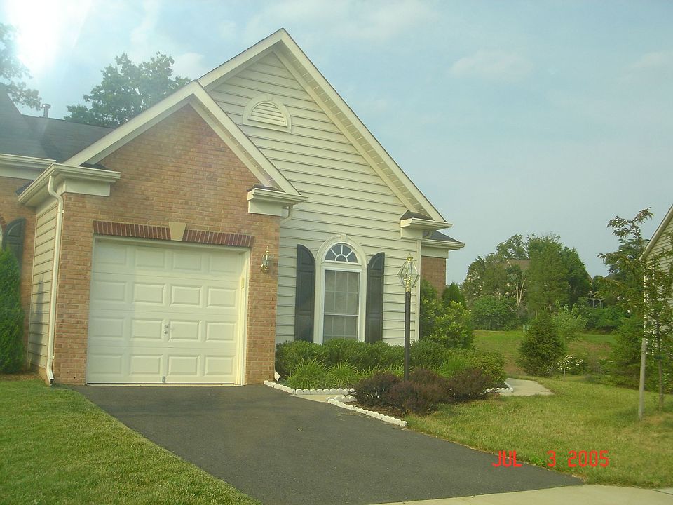 2nd image of 8021 Montour Heights Dr