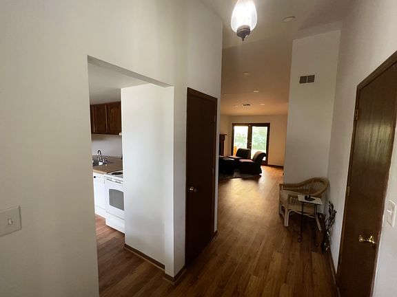 4th image of 1329 Norfolk Cir