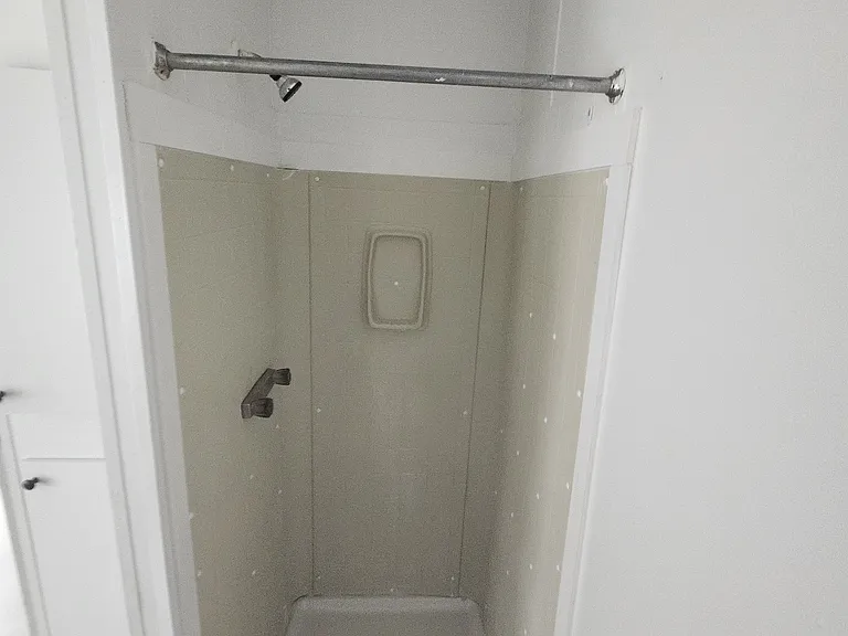 10011 SW 84th Ave — Photo 17