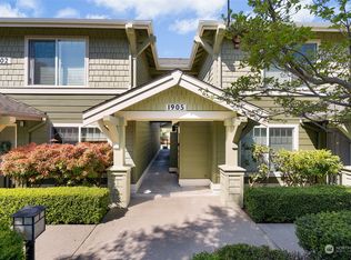 1905 24th Ave NE APT 201, Issaquah, WA