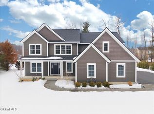 32A Linden Park Drive, Halfmoon, NY 12065