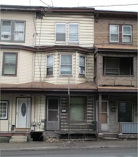 826 N 6th St photo 1