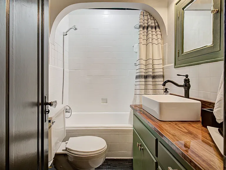 2215 W Broadway Ave #1 — Photo 13