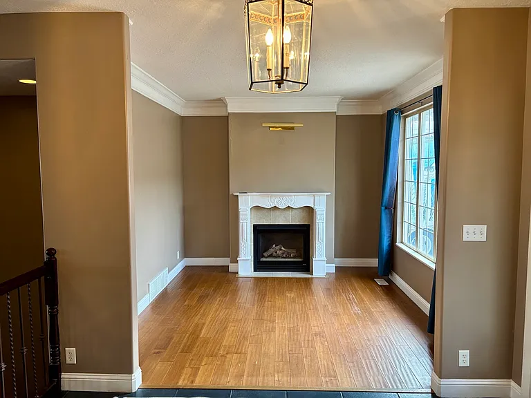 581 E Dorthea Way — Photo 10
