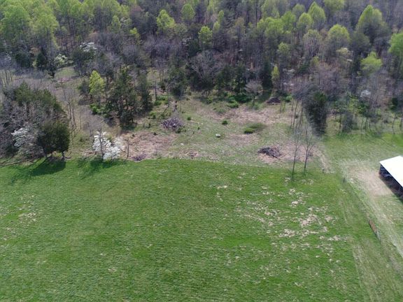 4th image of 475 McQueary Rd