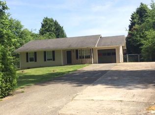 25 Milam Cres, Cartersville, GA 30120