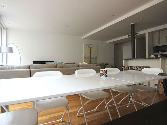 4th image of 102-104 Fulton St #4W