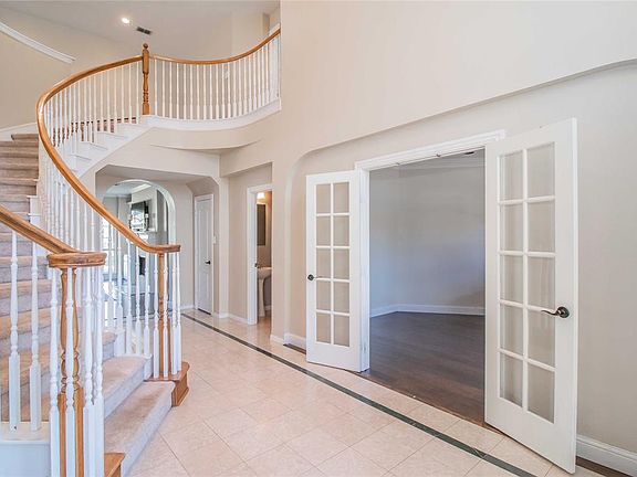 4th image of 1517 Scot Ln