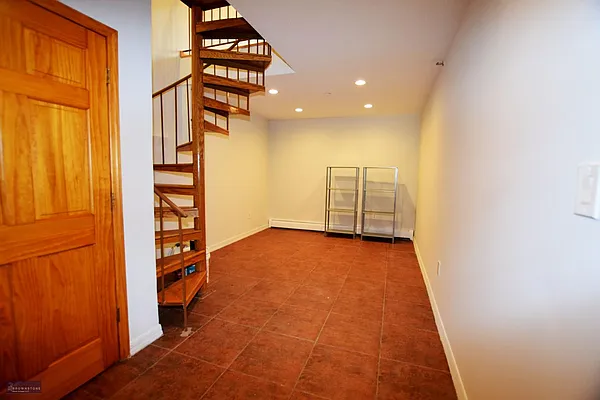 Rented by Brownstone Real Estate | media 30