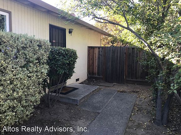 2nd image of 626 Vasona Ave
