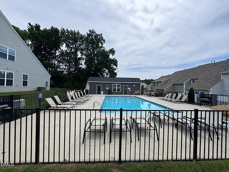 917 Hillman Ln — Photo 24