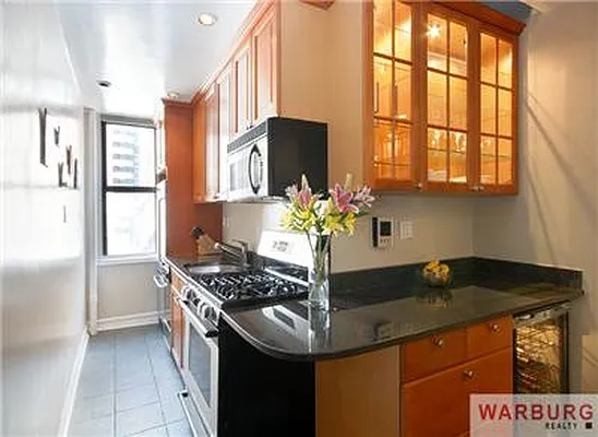 Sold by Warburg | media 3
