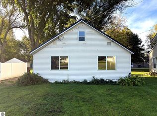 106 Webster St, Ithaca, MI 48847