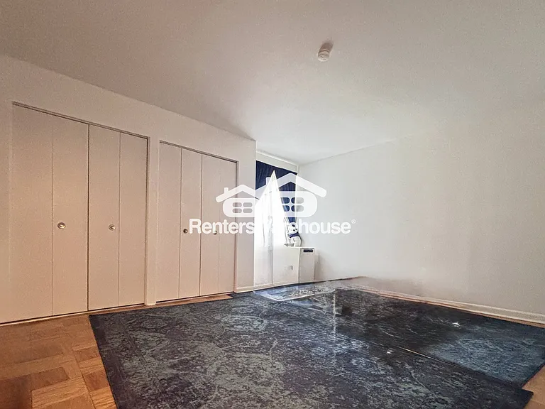 9820 Georgia Ave #303 — Photo 9