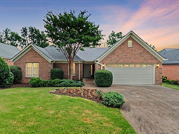 2nd image of 3620 Gillia Cir E