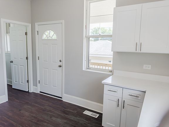 5th image of 9257 Tulley Ave