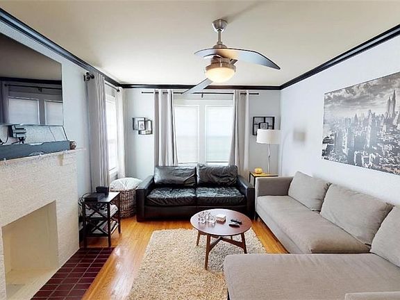 Living room-another view