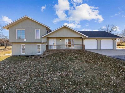 6301 Hillcrest Rd, Cedar Rapids, IA, 52404