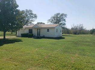 501 Westside Villa Dr, Hutchinson, KS 67501