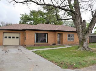 414 Garfield St, Quinter, KS 67752