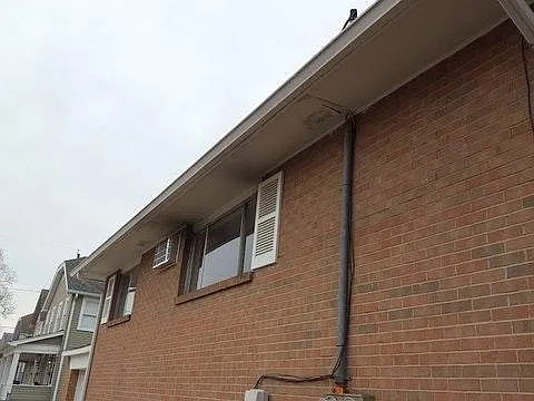 205 E Moler St #B — Photo 10