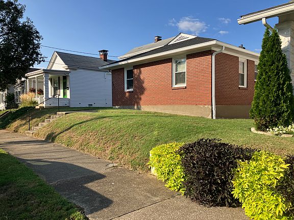 3rd image of 923 Lydia St #1