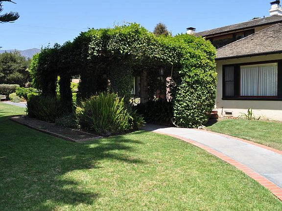 3rd image of 134 Miramar Ave