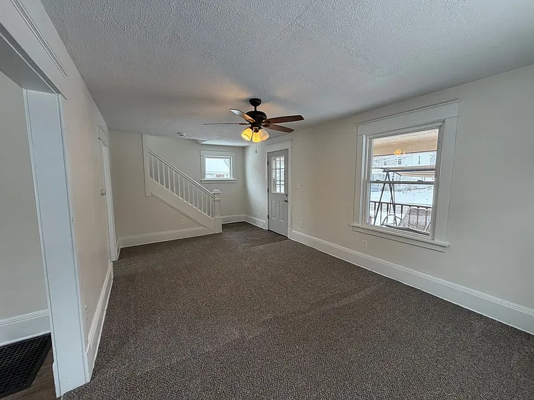 443 S Union Ave — Photo 7