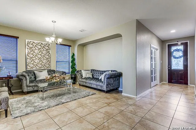 4 bed, 2.5 bath, 3120 sqft, $2,599 — Photo 3