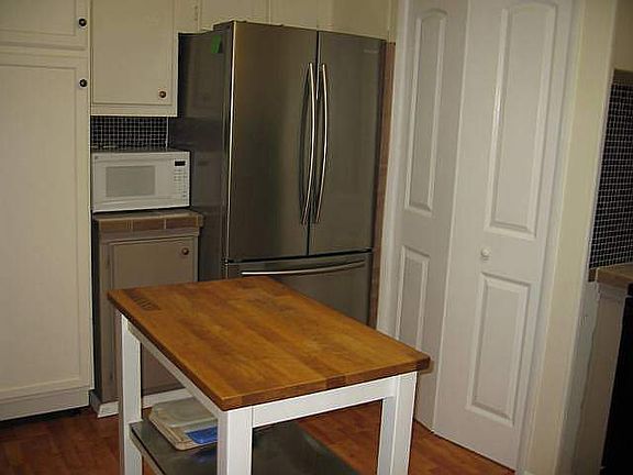 5th image of 112 Robin Ln