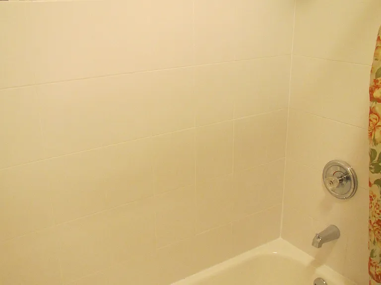 9S201 Lake Dr #2 — Photo 15