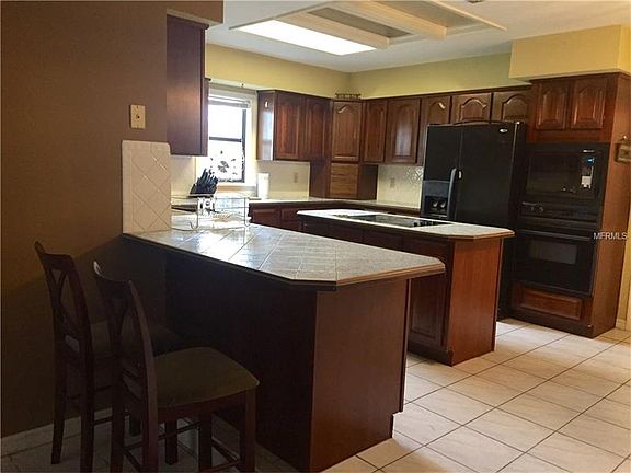3rd image of 1032 Shawnda Ln