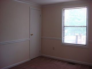 3rd image of 161 Willowood Dr