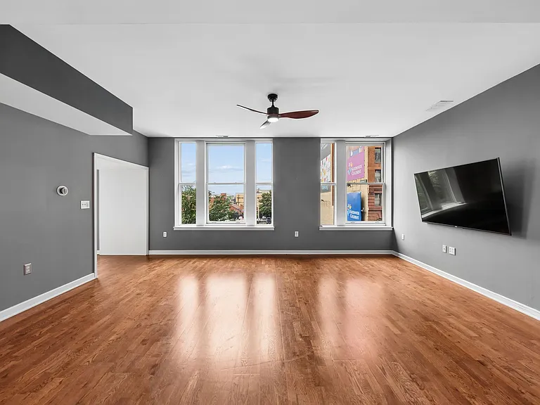 145 N High St #301 — Photo 4