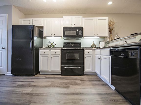 5th image of 3046 Denny Brooke Ln