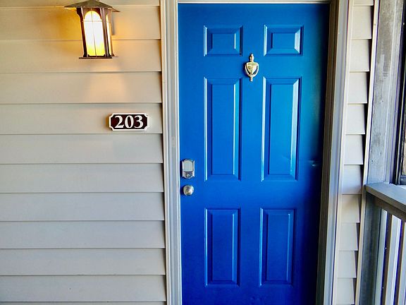 3rd image of 1356 Glenns Bay Rd APT 203D