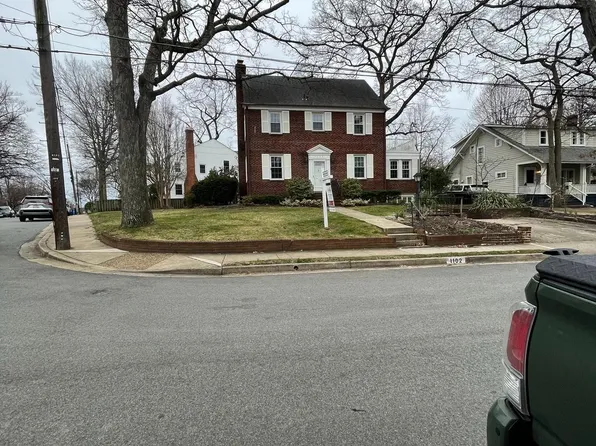 1102 S Oakcrest Rd, Arlington, VA 22202