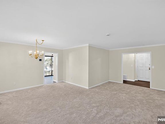 5th image of 260 Prospect St APT 12